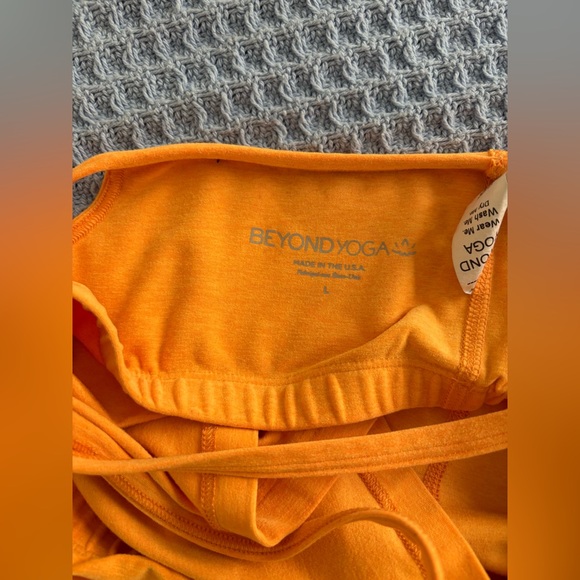 Beyond Yoga orange set spacedye - Picture 3 of 4